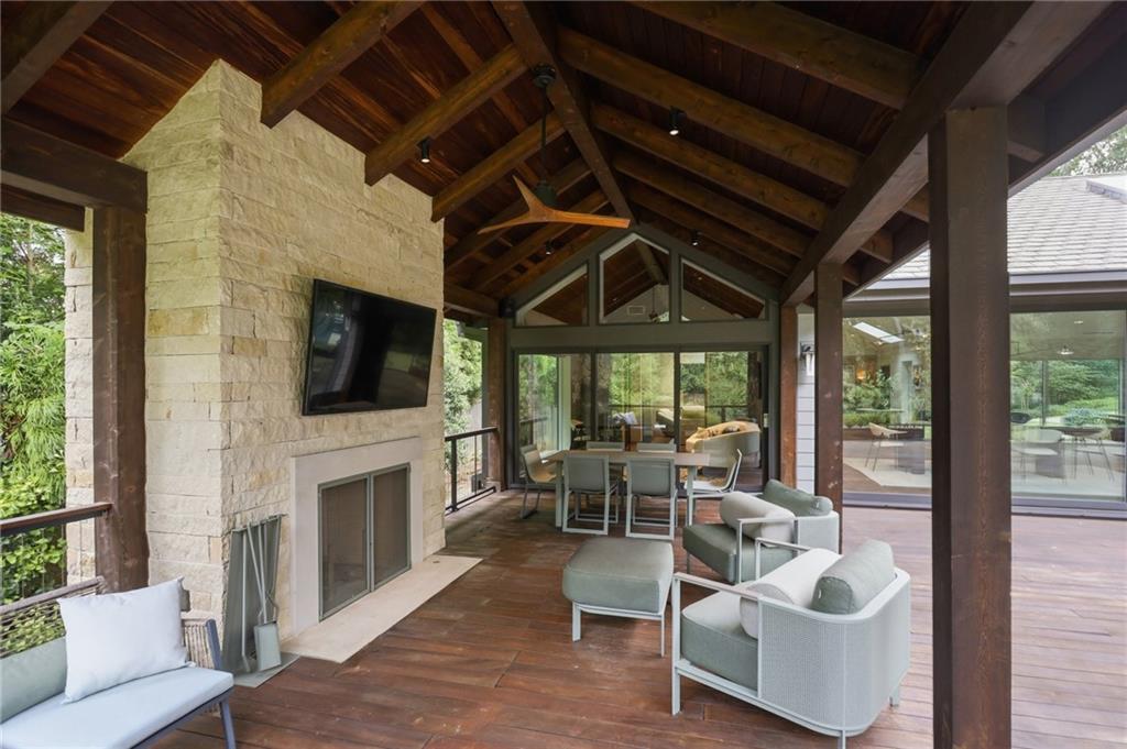 3860 Peachtree Dunwoody Road NE