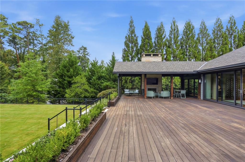 3860 Peachtree Dunwoody Road NE
