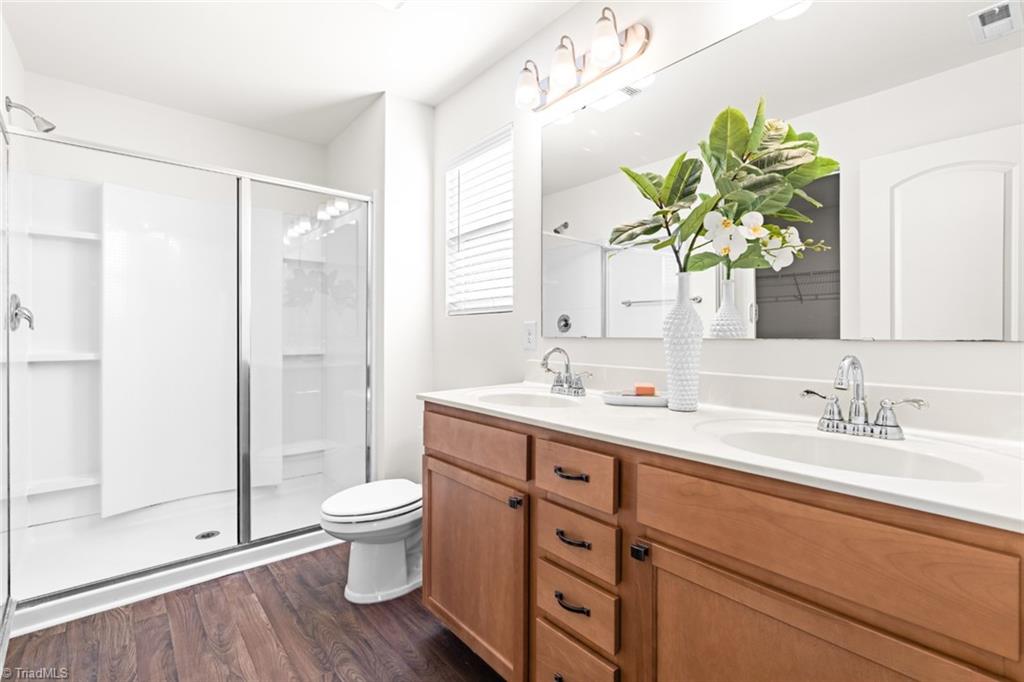 581 Freeport Court, Winston-Salem