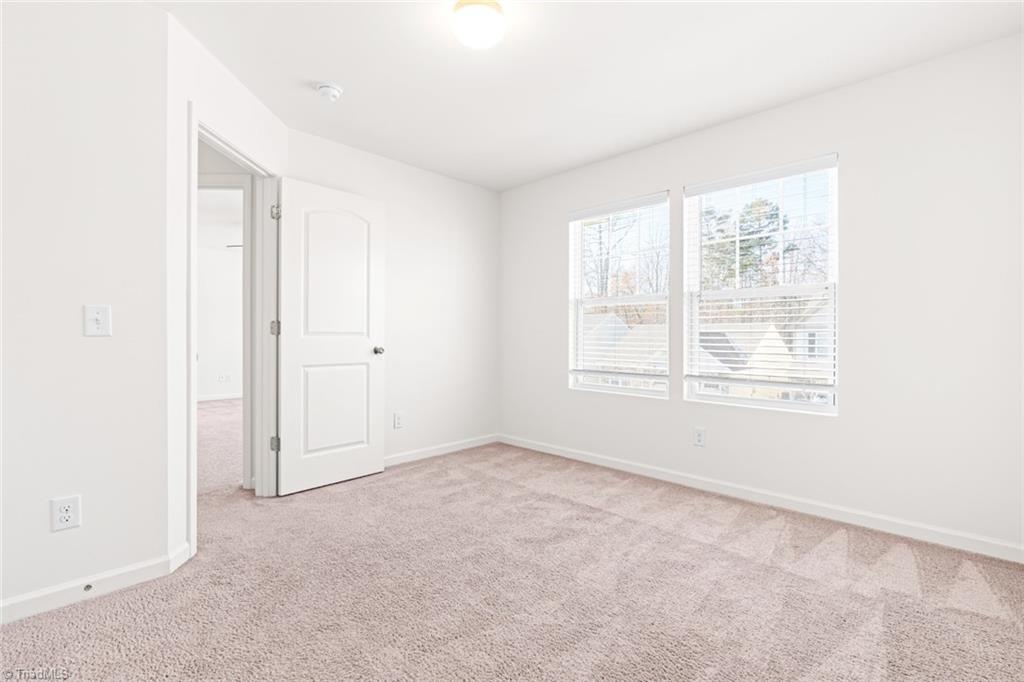 581 Freeport Court, Winston-Salem