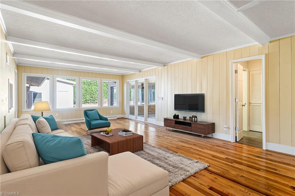 4132 Dogwood Drive