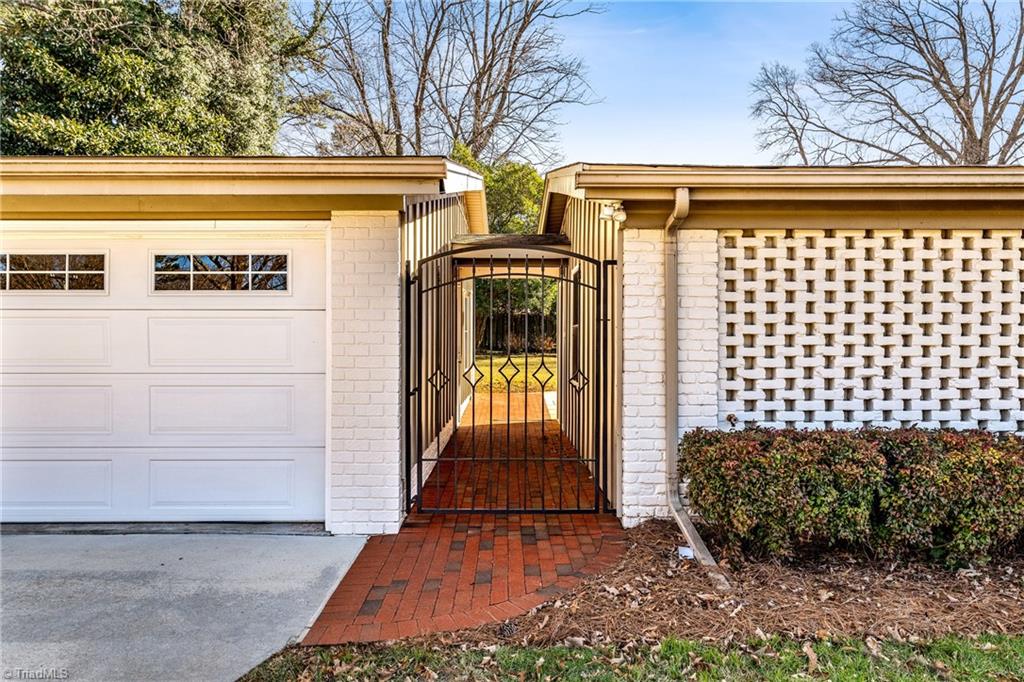 4132 Dogwood Drive