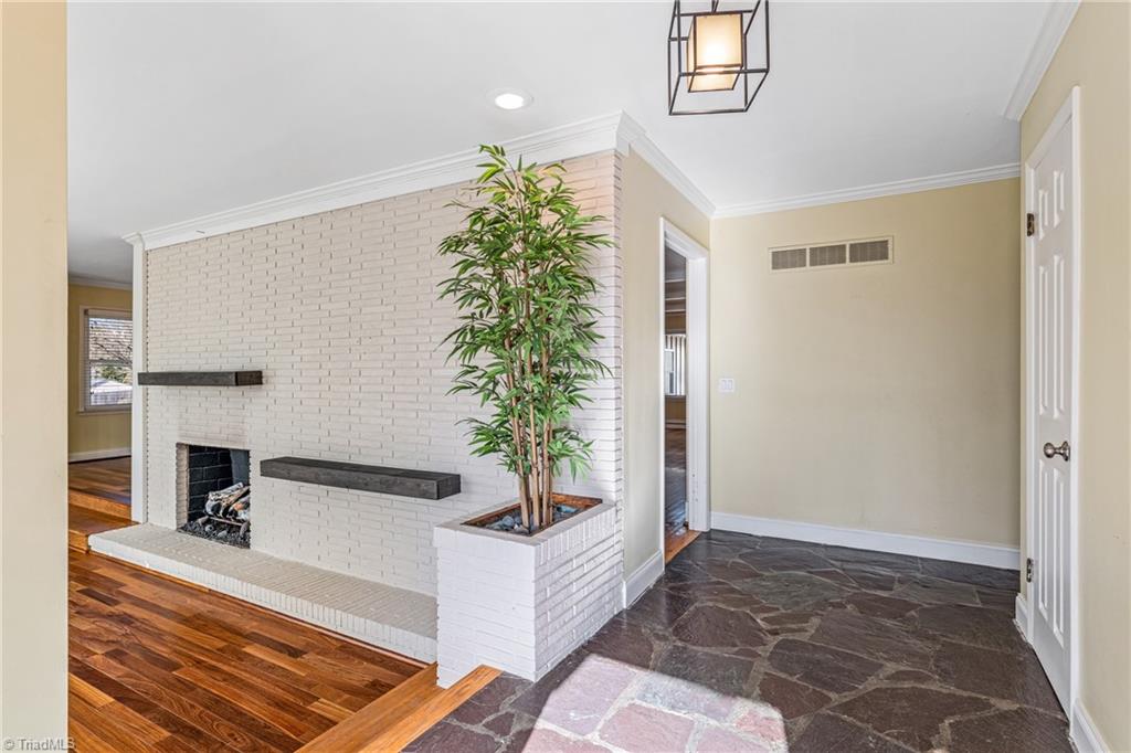 4132 Dogwood Drive