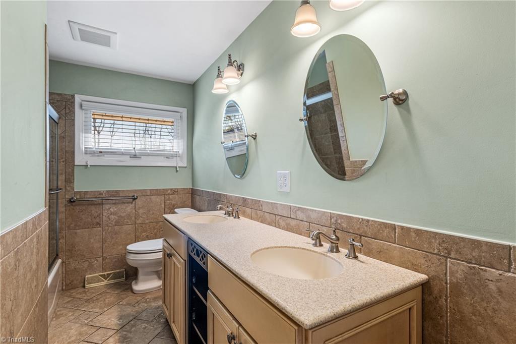 4132 Dogwood Drive