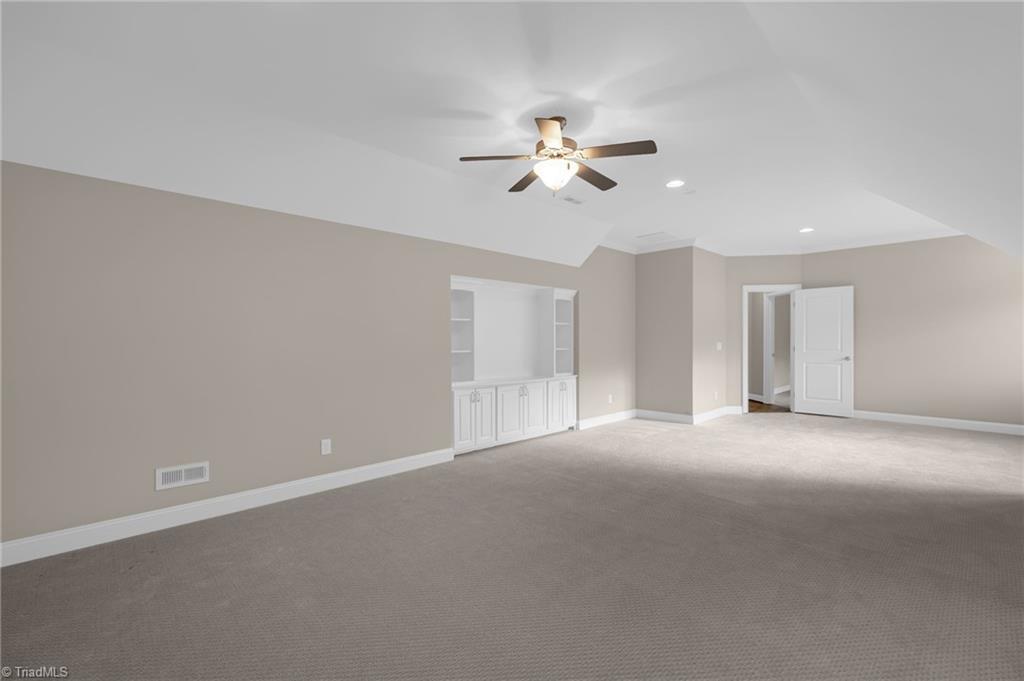 7507 Shadow Creek Drive