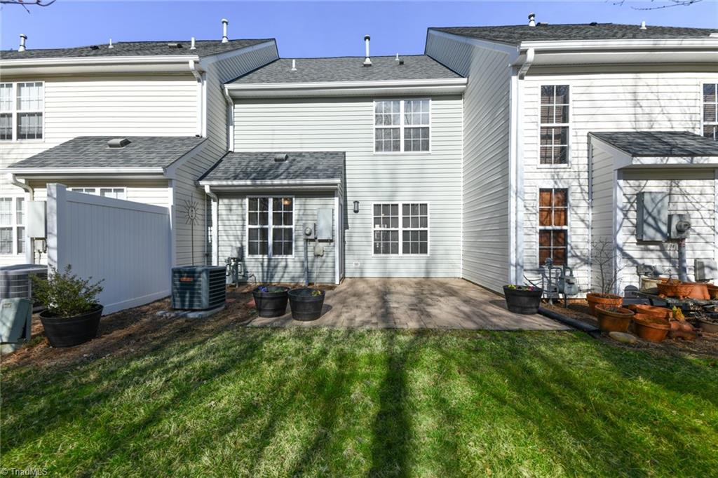 1217 Edenham Way