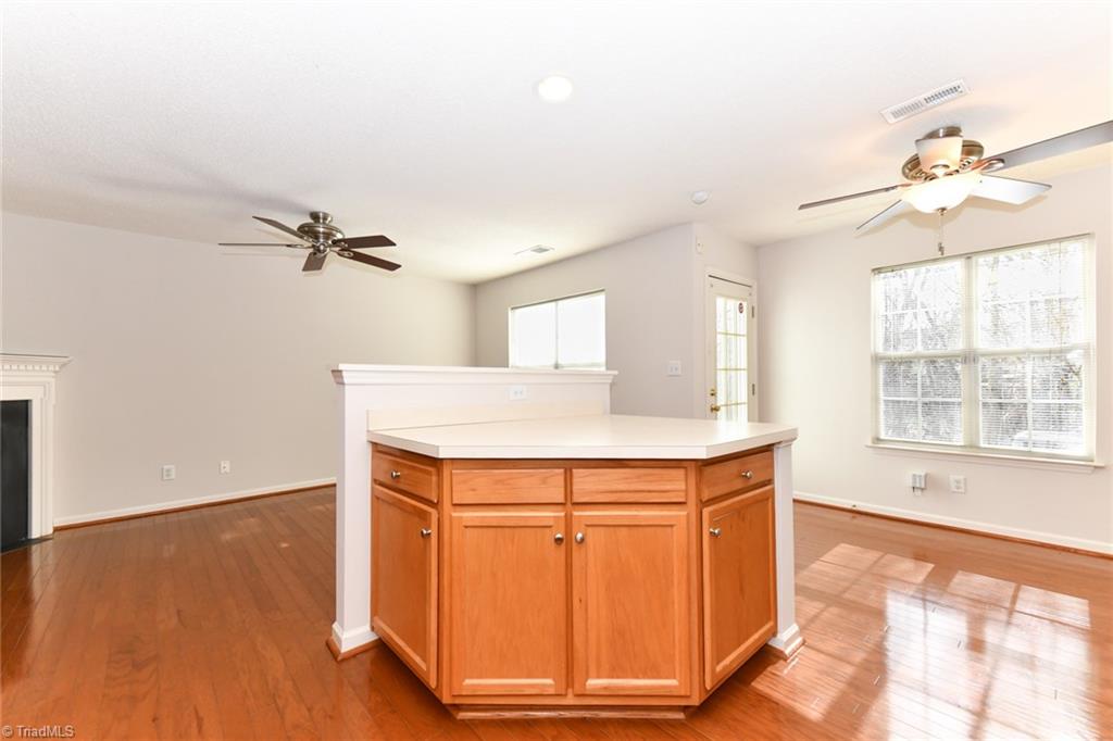 1217 Edenham Way