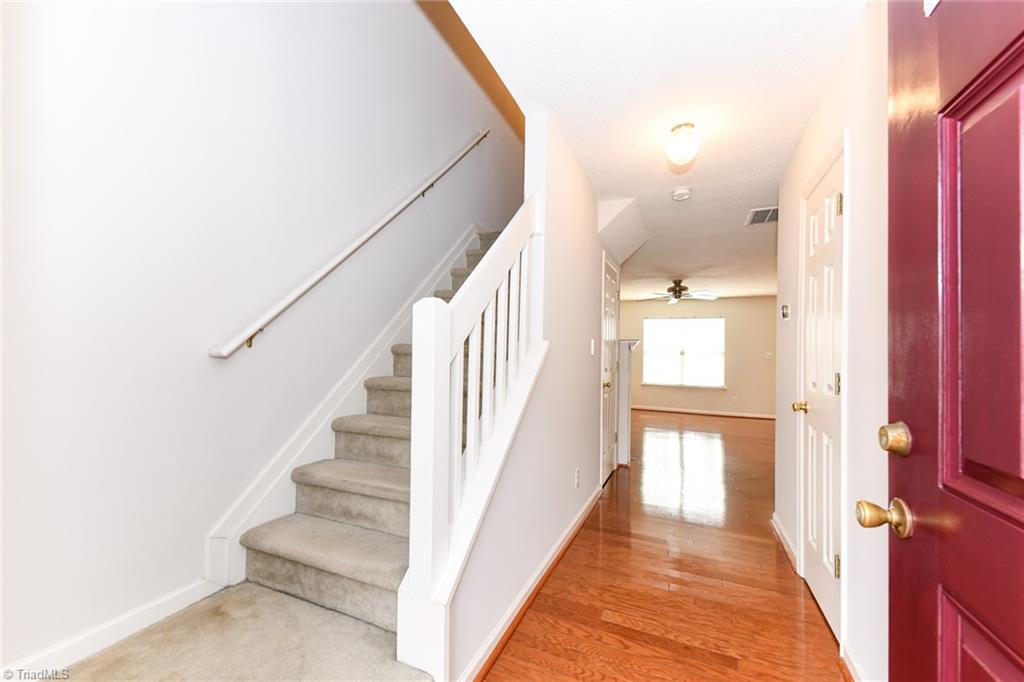 1217 Edenham Way