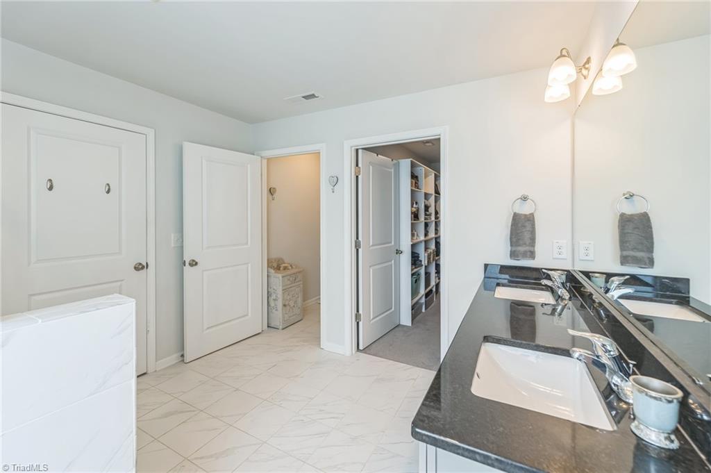 4 Finley Ridge Way
