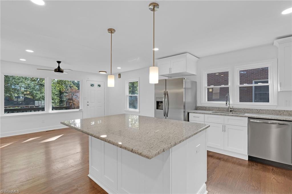 837 Willow Place
