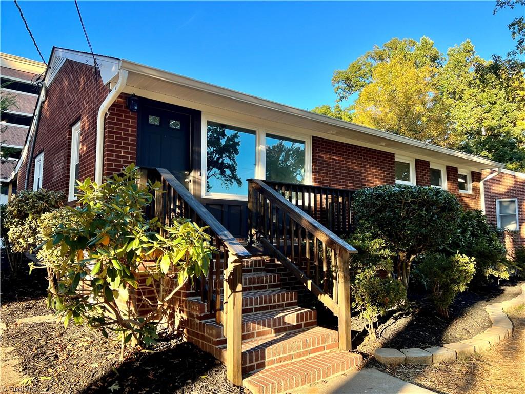 837 Willow Place