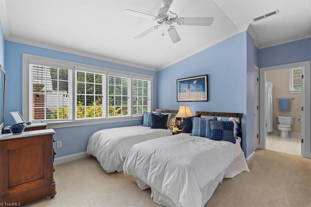 3 Laurel Cove