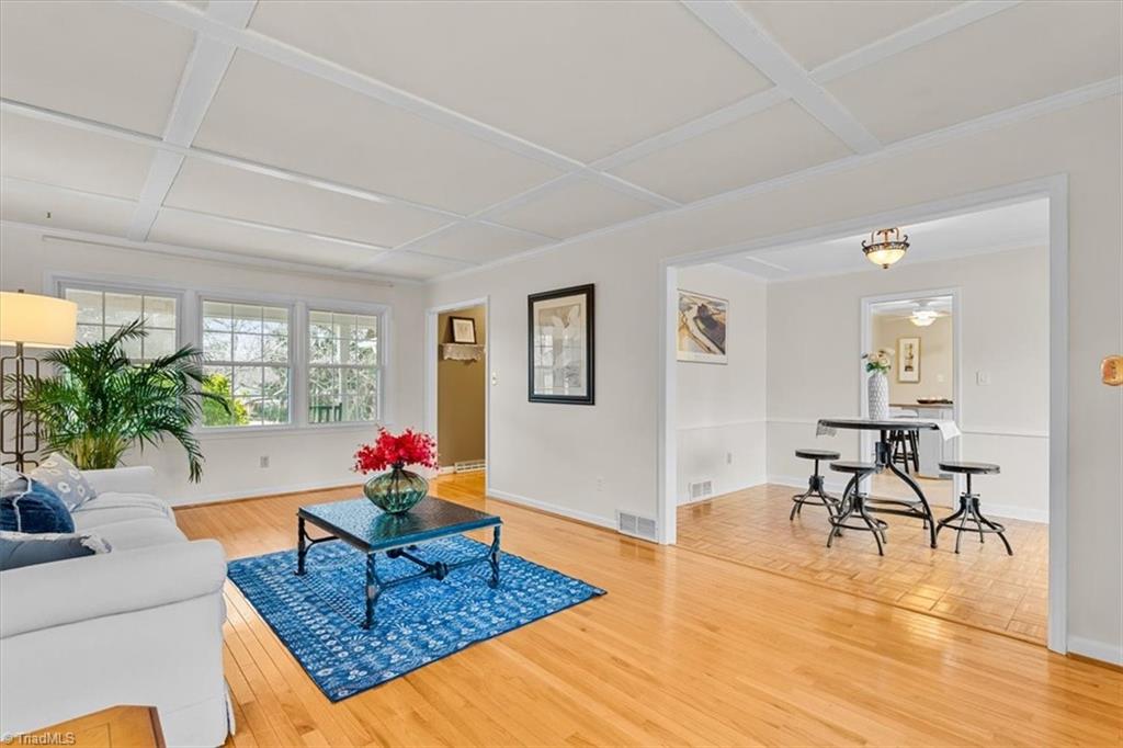 104 Bellwood Court