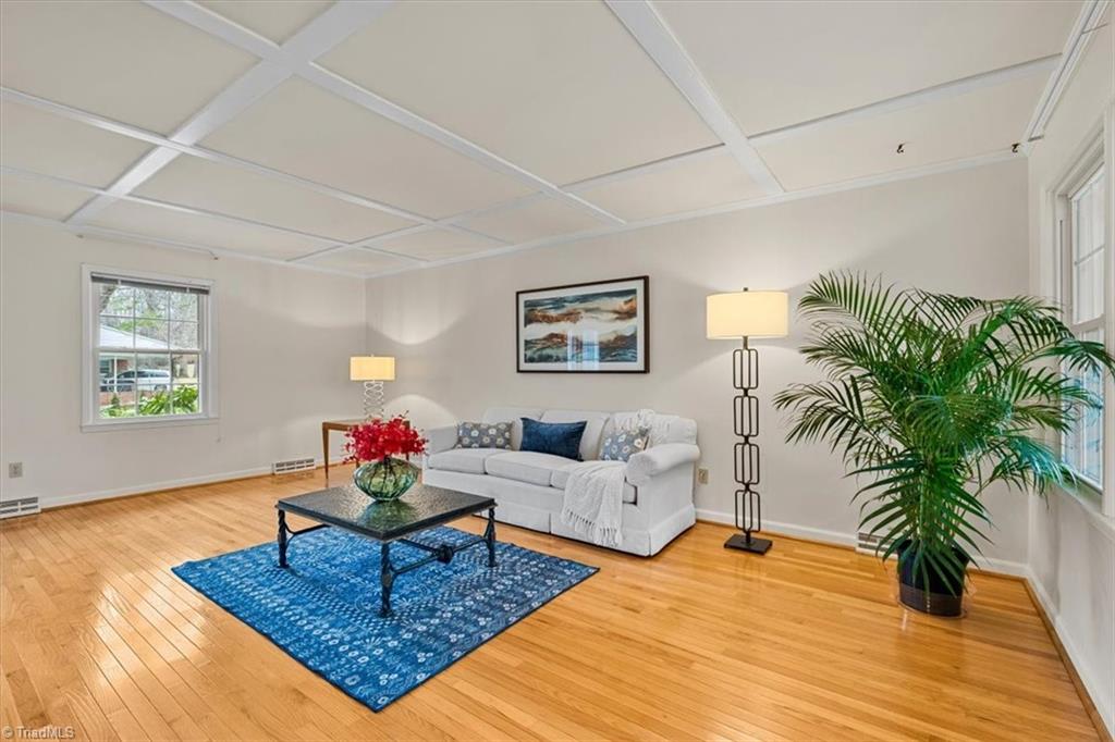 104 Bellwood Court