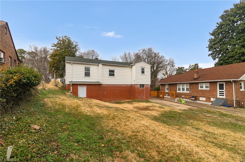 828 Circle Drive