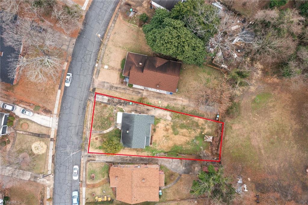 828 Circle Drive