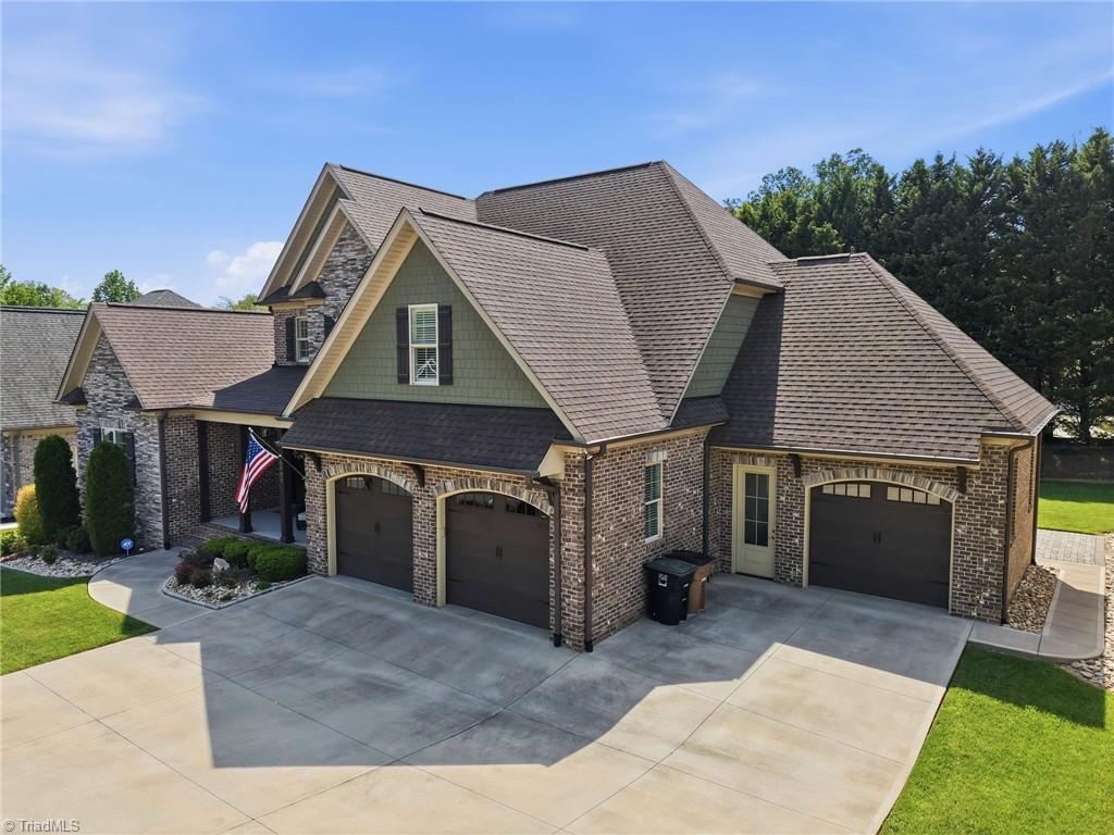 5723 Woodrose Lane