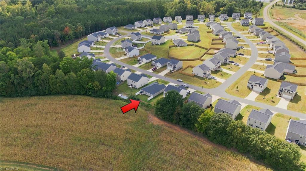 133 East Farm Loop