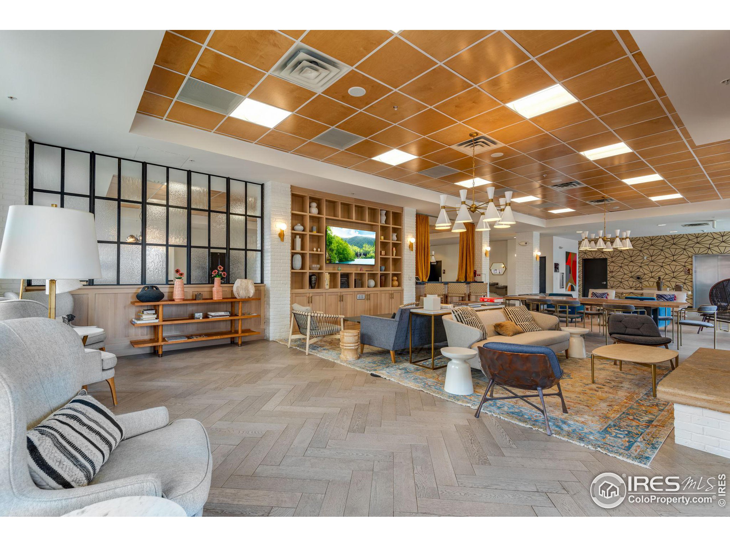 3301 Arapahoe Ave 319