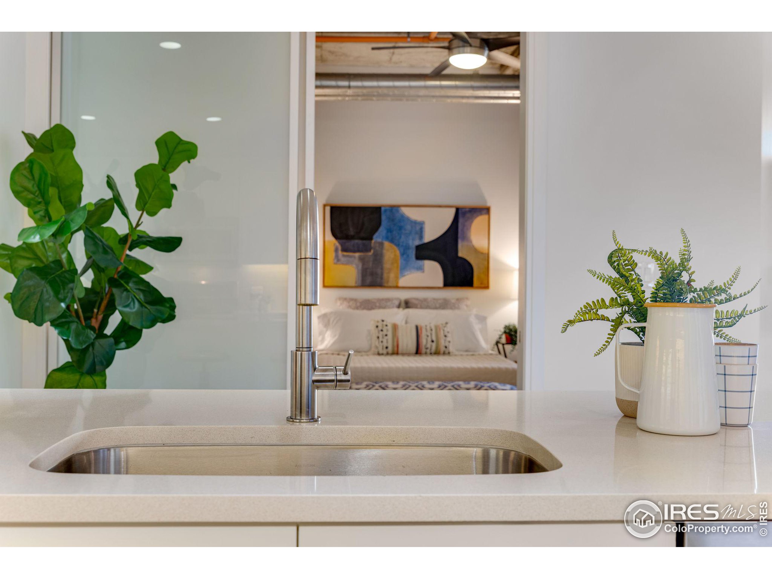 3301 Arapahoe Ave 319