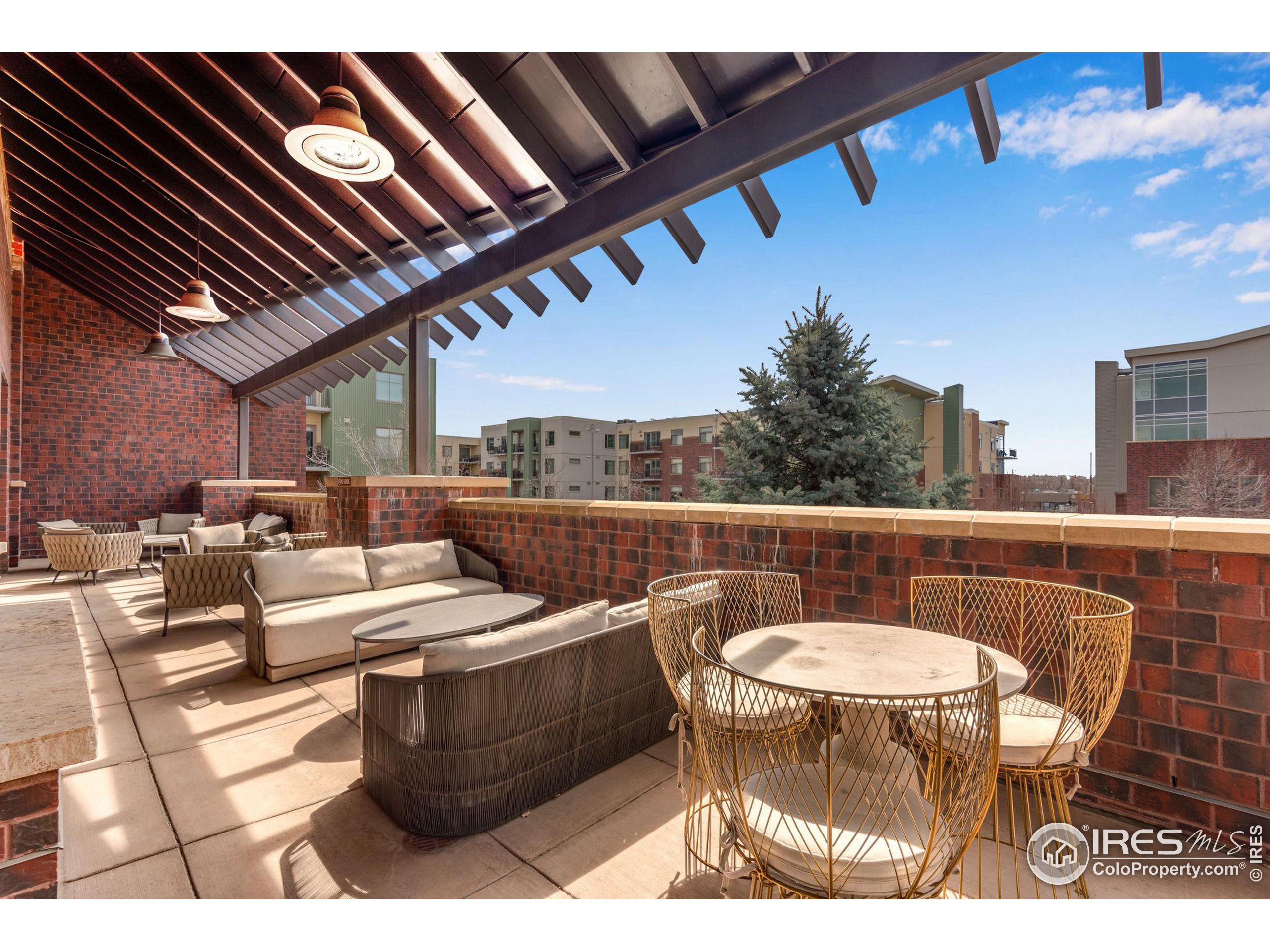 3301 Arapahoe Ave 319