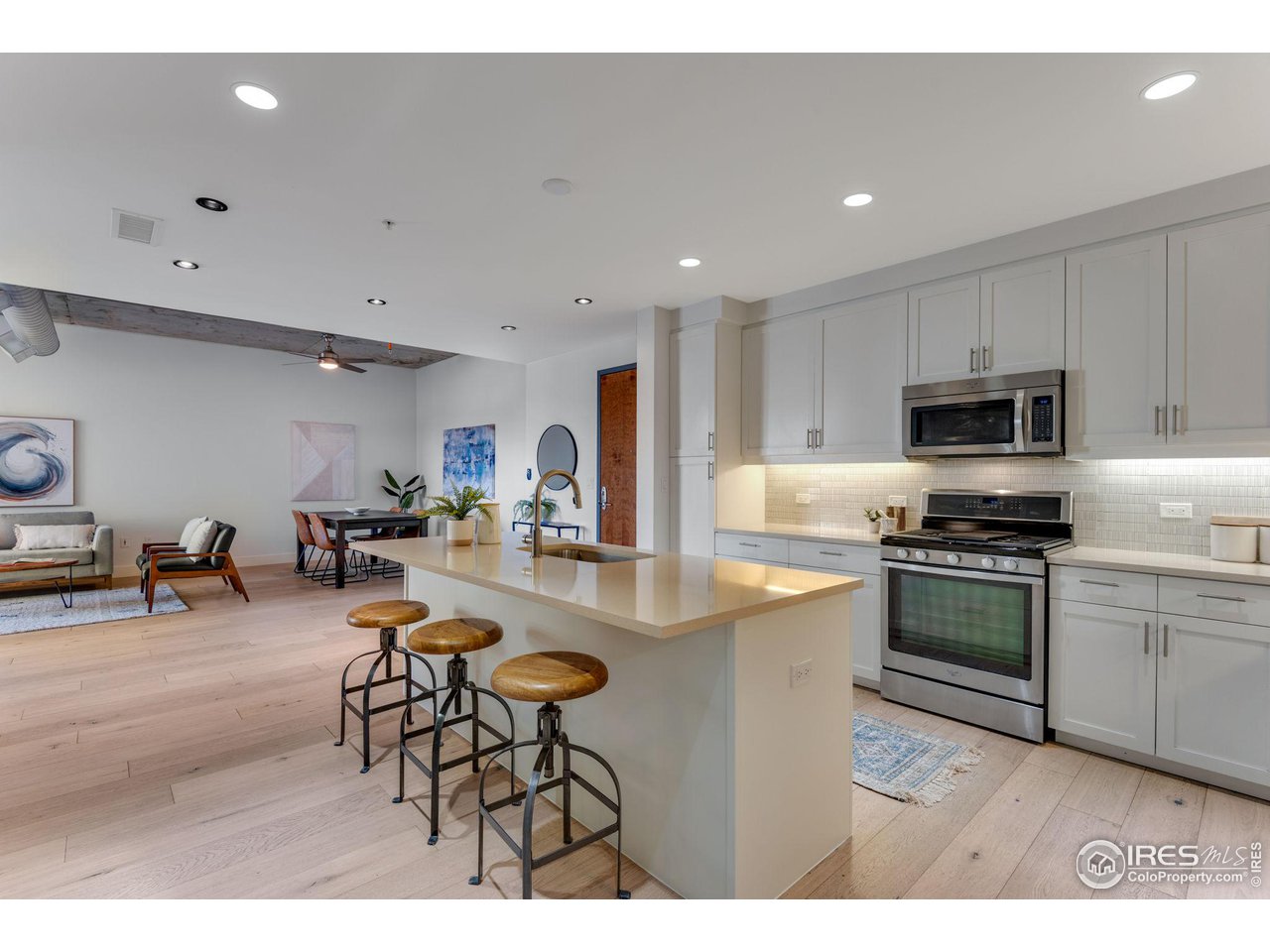 3301 Arapahoe Ave 319