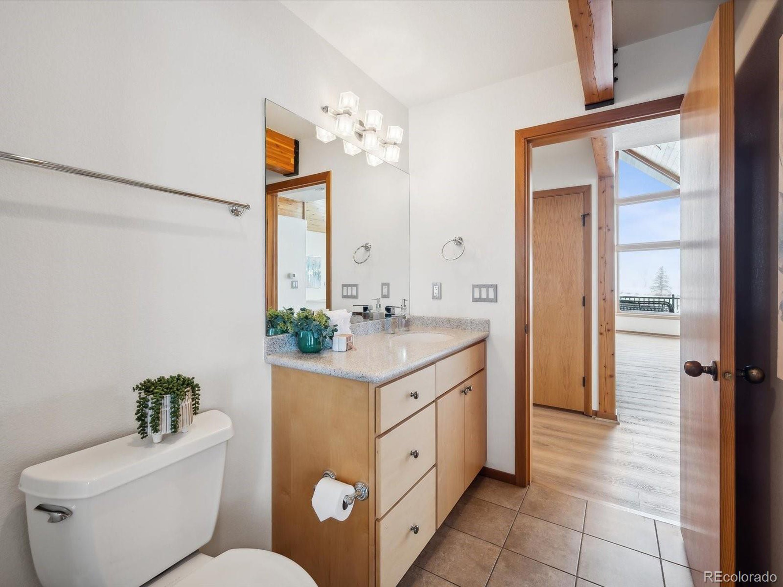 2485 Red Hawk Pl