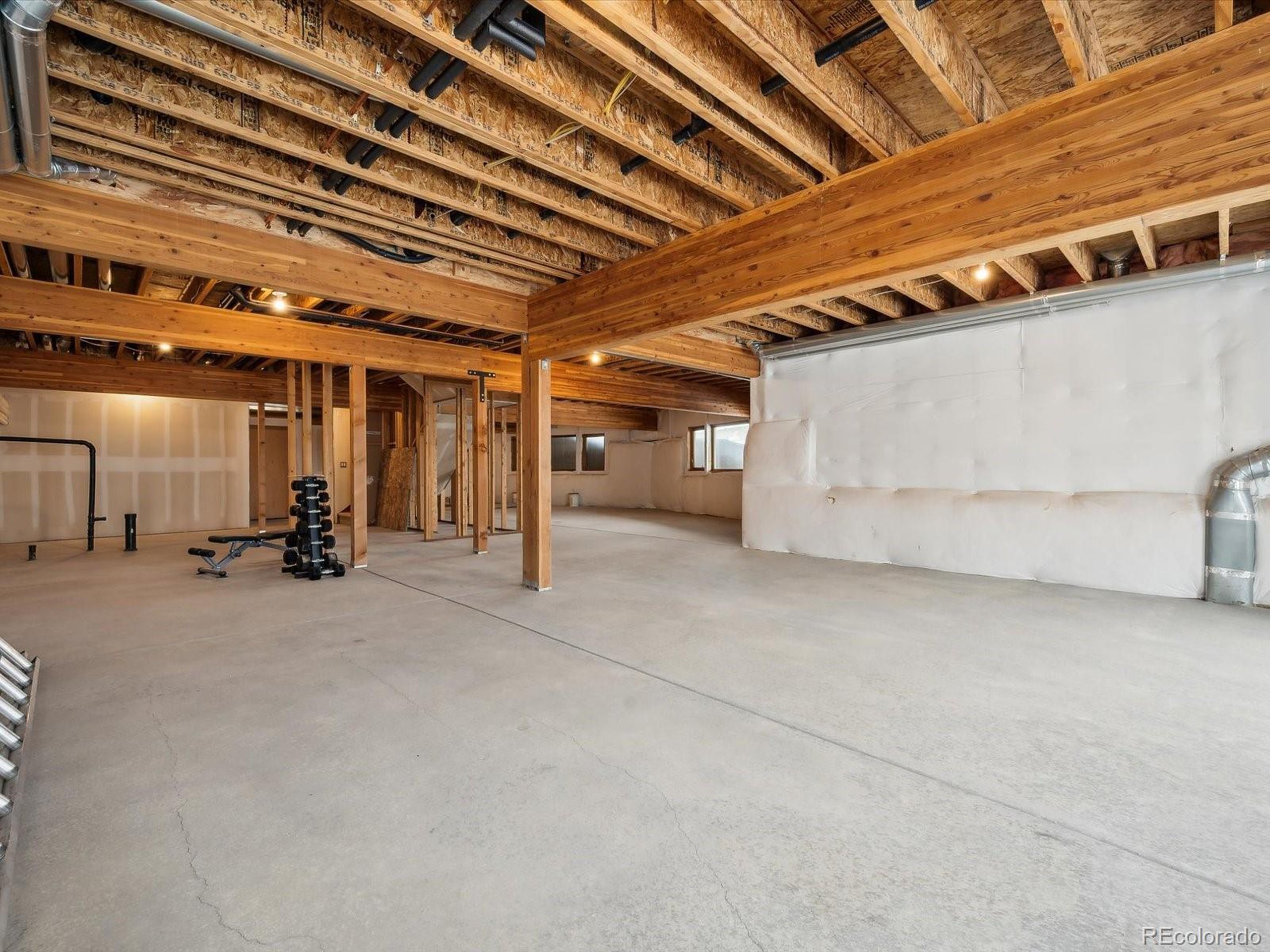 2485 Red Hawk Pl