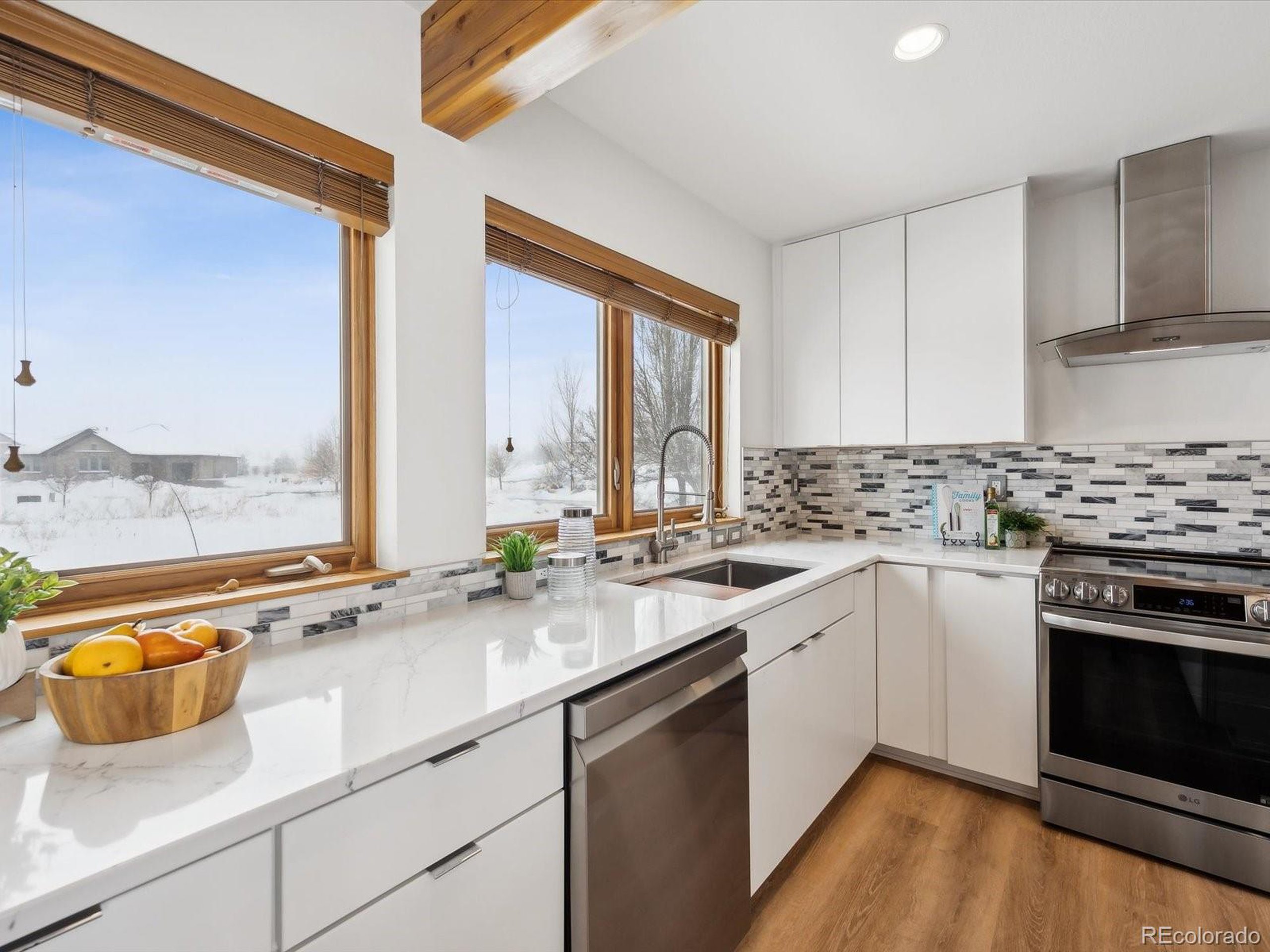 2485 Red Hawk Pl