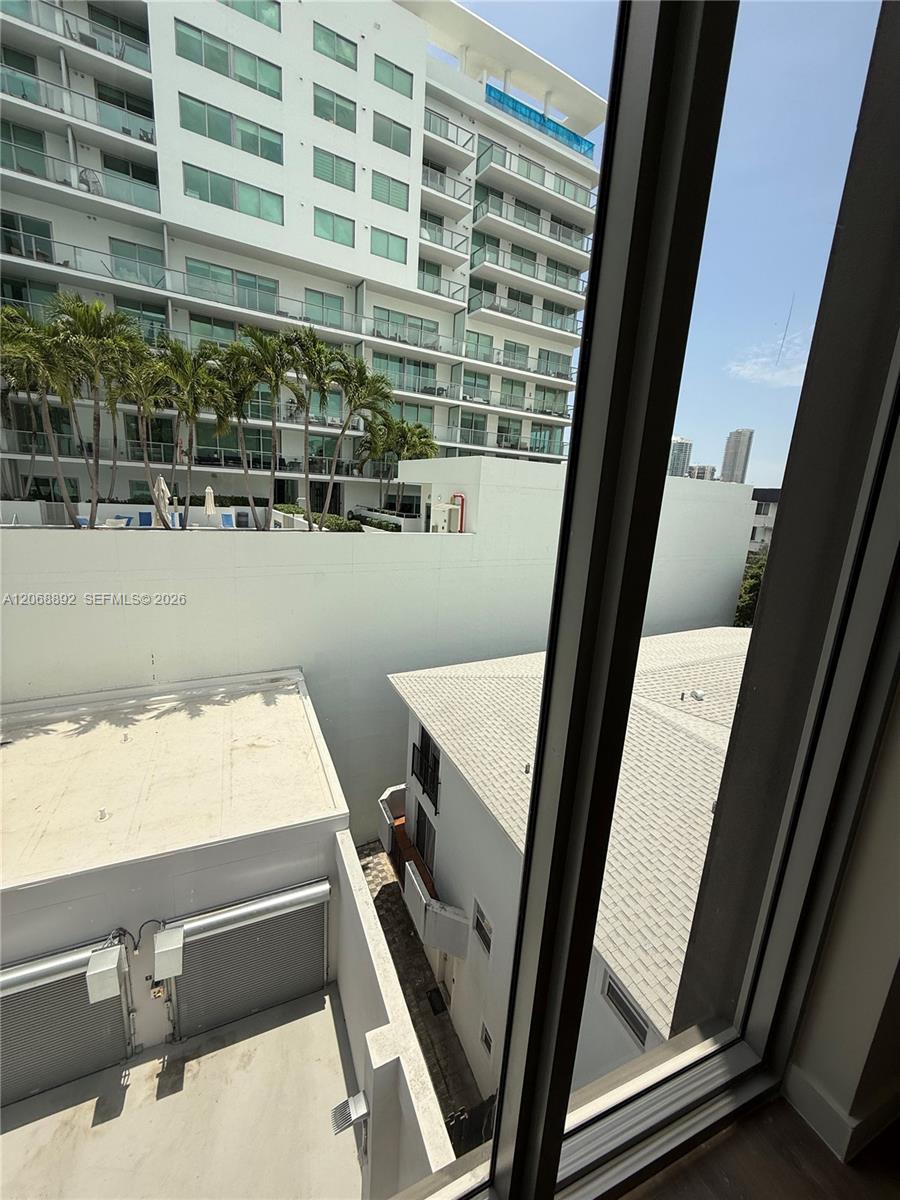 1611 SW 2nd Avenue # 416