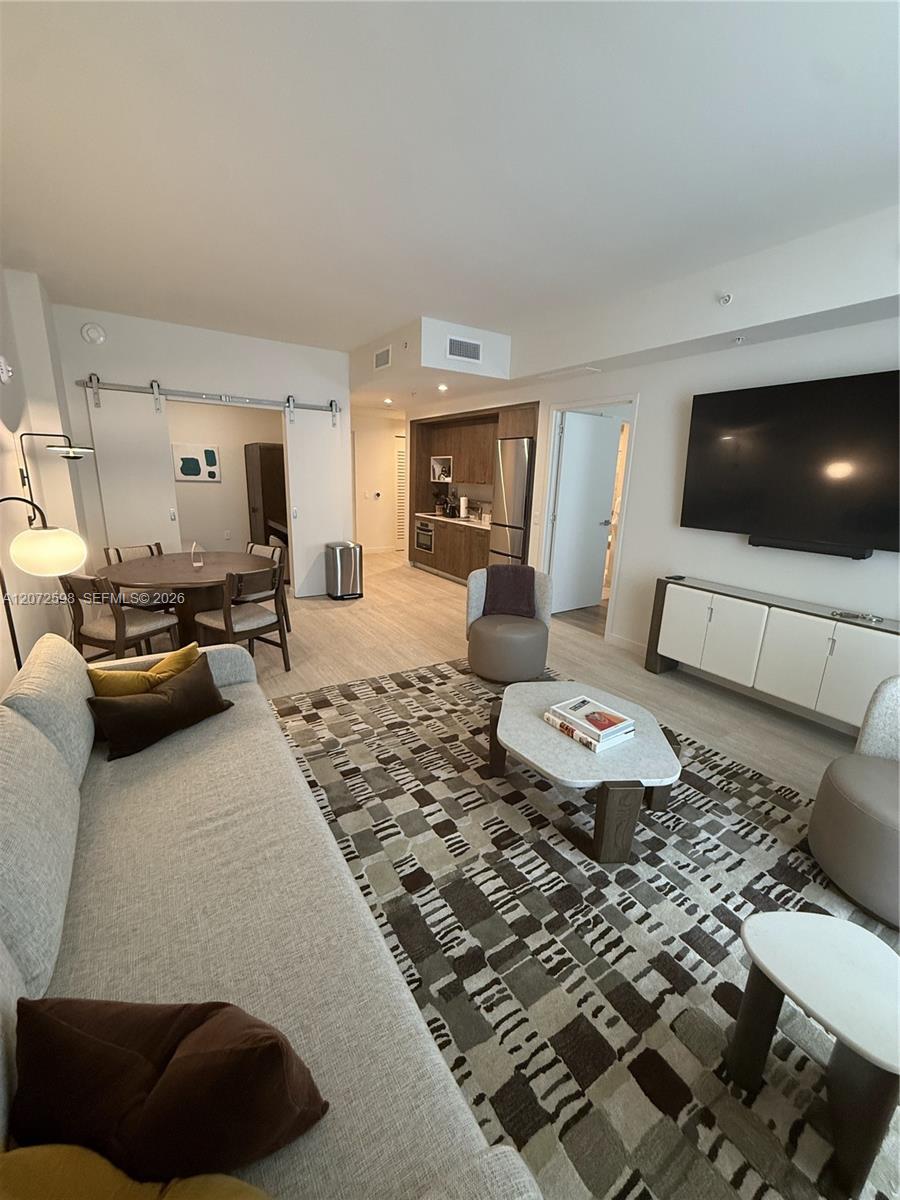 1611 SW 2nd Avenue # 202
