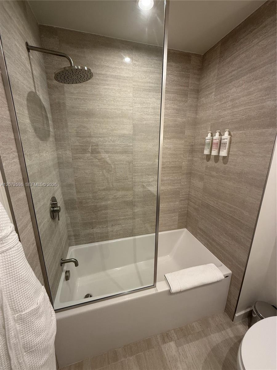 1611 SW 2nd Avenue # 202