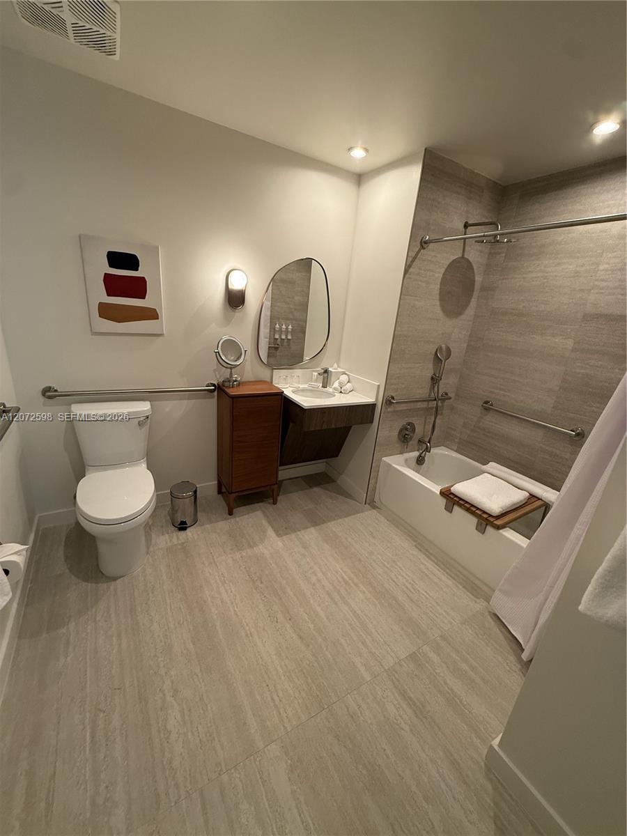 1611 SW 2nd Avenue # 202