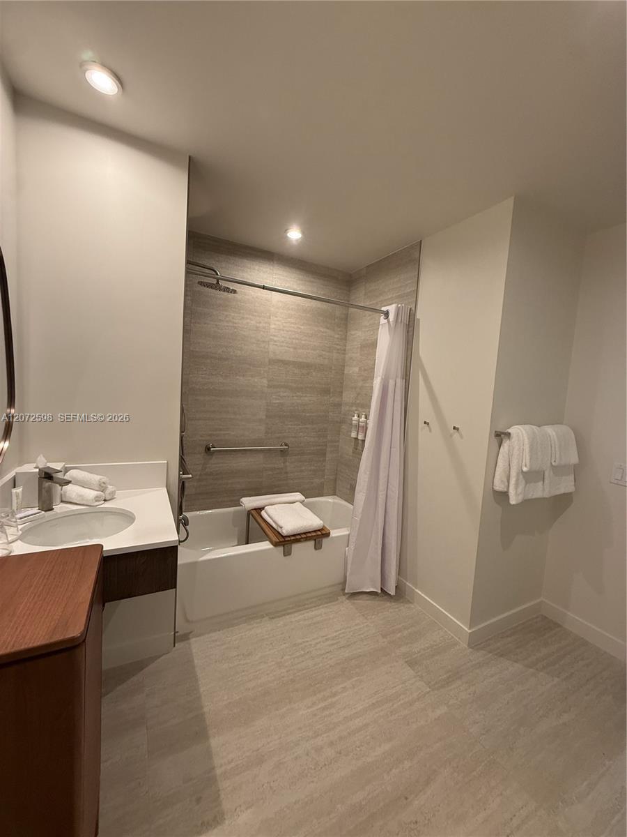 1611 SW 2nd Avenue # 202
