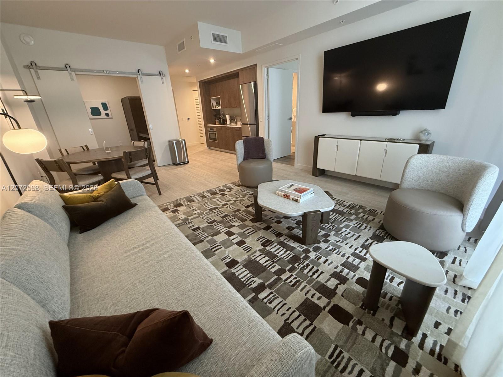 1611 SW 2nd Avenue # 202