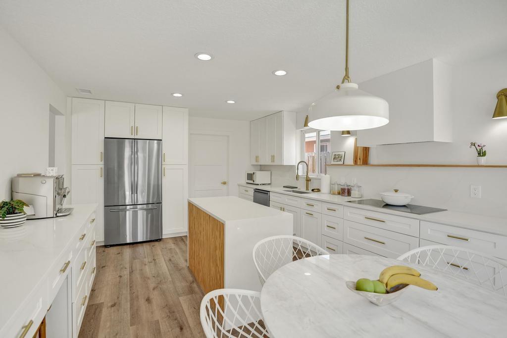 2603 W Carandis Road