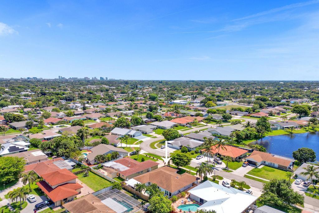 2603 W Carandis Road