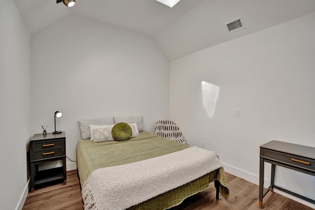 2603 W Carandis Road