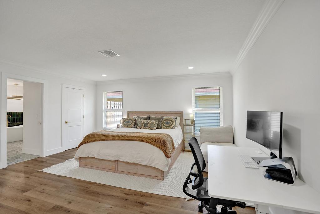 2603 W Carandis Road