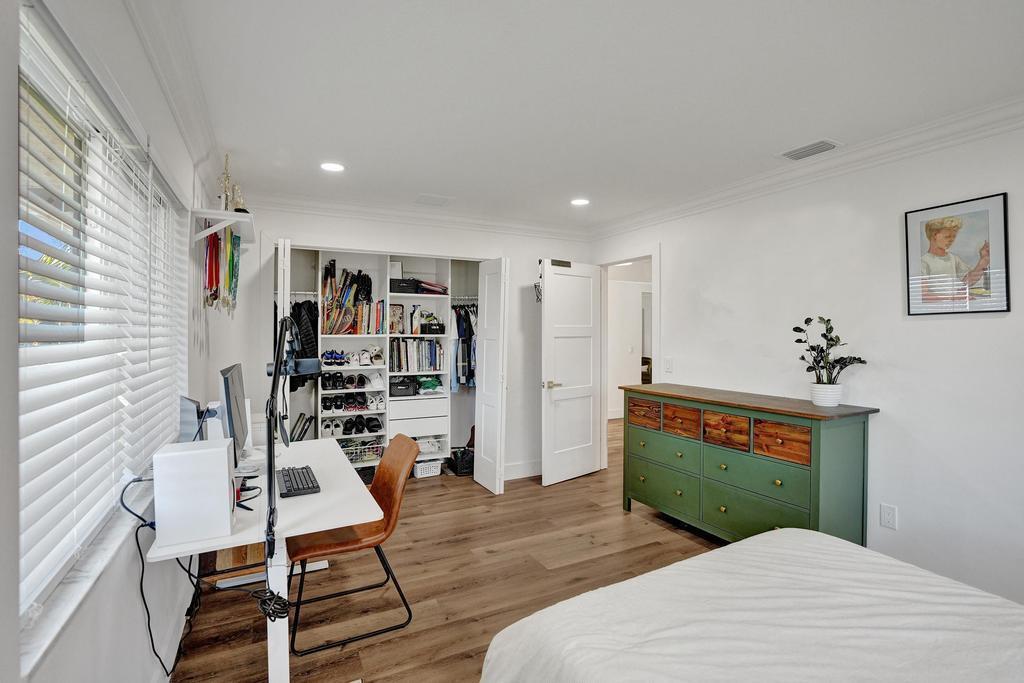 2603 W Carandis Road