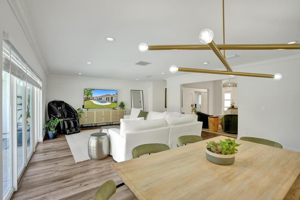 2603 W Carandis Road