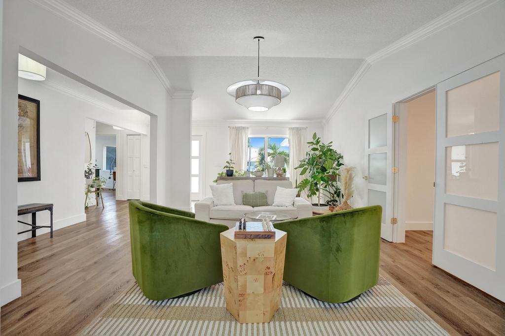 2603 W Carandis Road