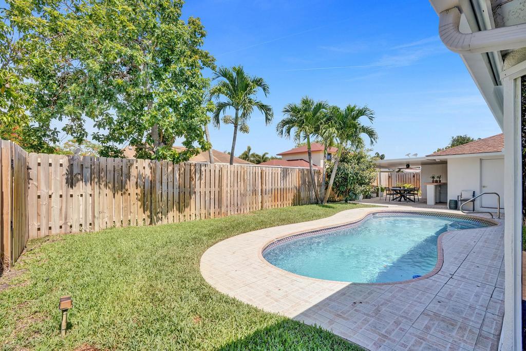 2603 W Carandis Road