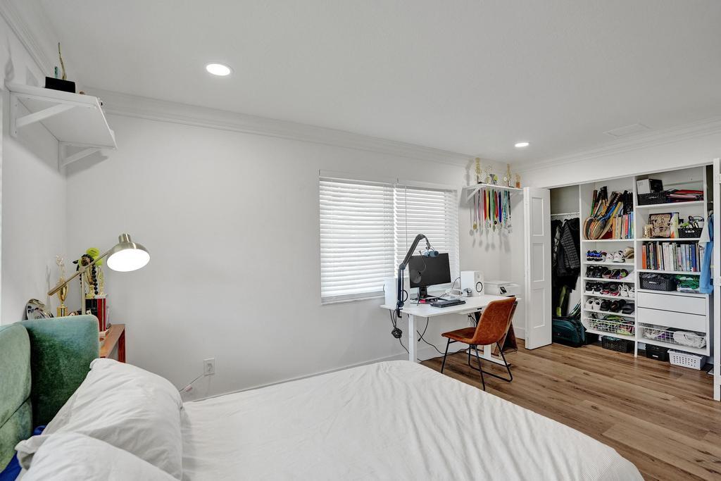 2603 W Carandis Road