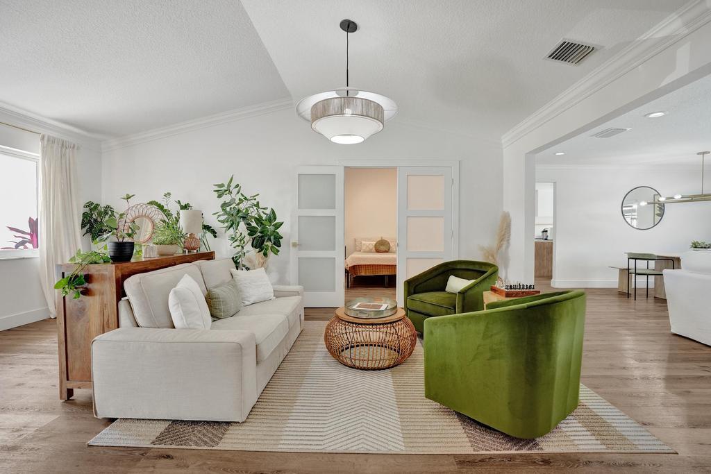 2603 W Carandis Road