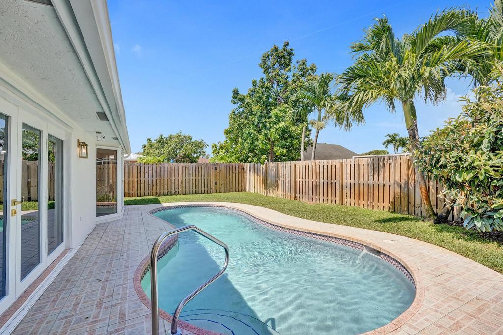 2603 W Carandis Road