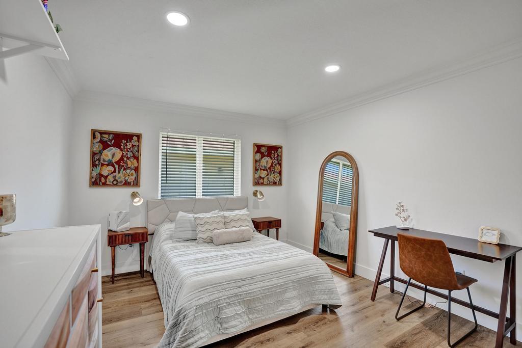 2603 W Carandis Road