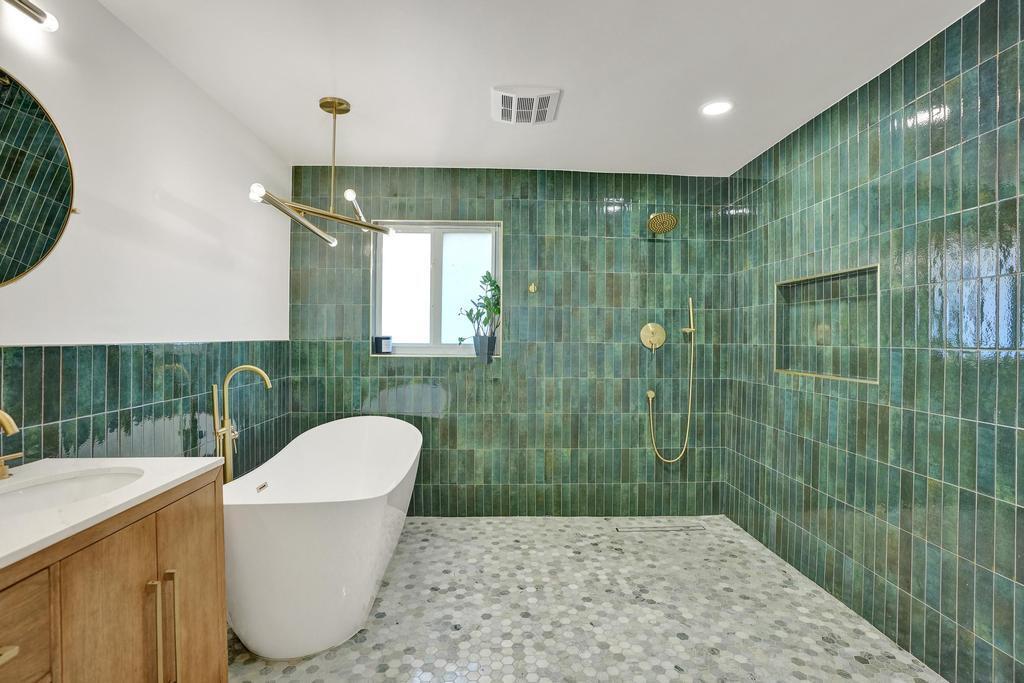 2603 W Carandis Road