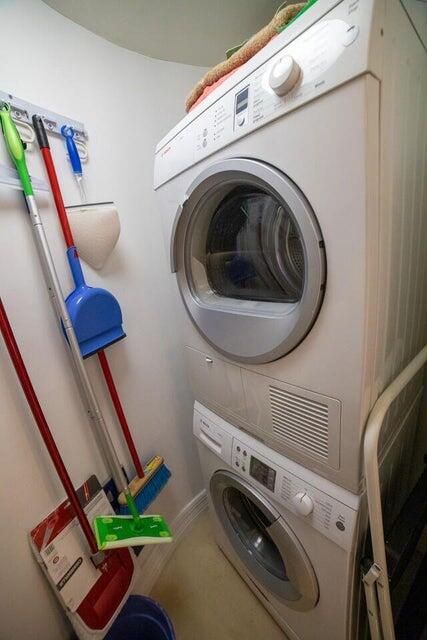 3000 N Ocean Drive 33b