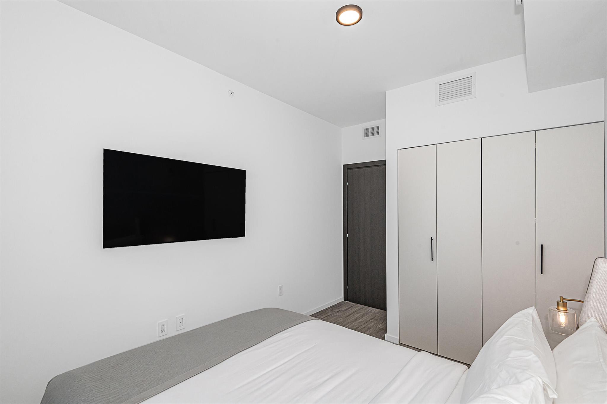 398 NE 5th Street 1609